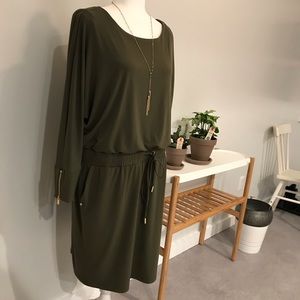 💞Re-posh long sleeve dress (w/pockets)  XL